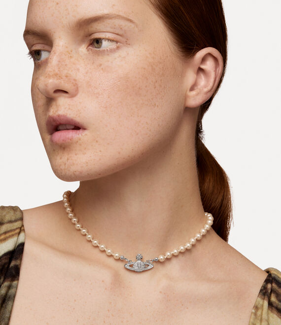 Vivienne Westwood Mini Bas Relief Pearl Choker Platinum / Crystal / Pearl | 427983ZVC